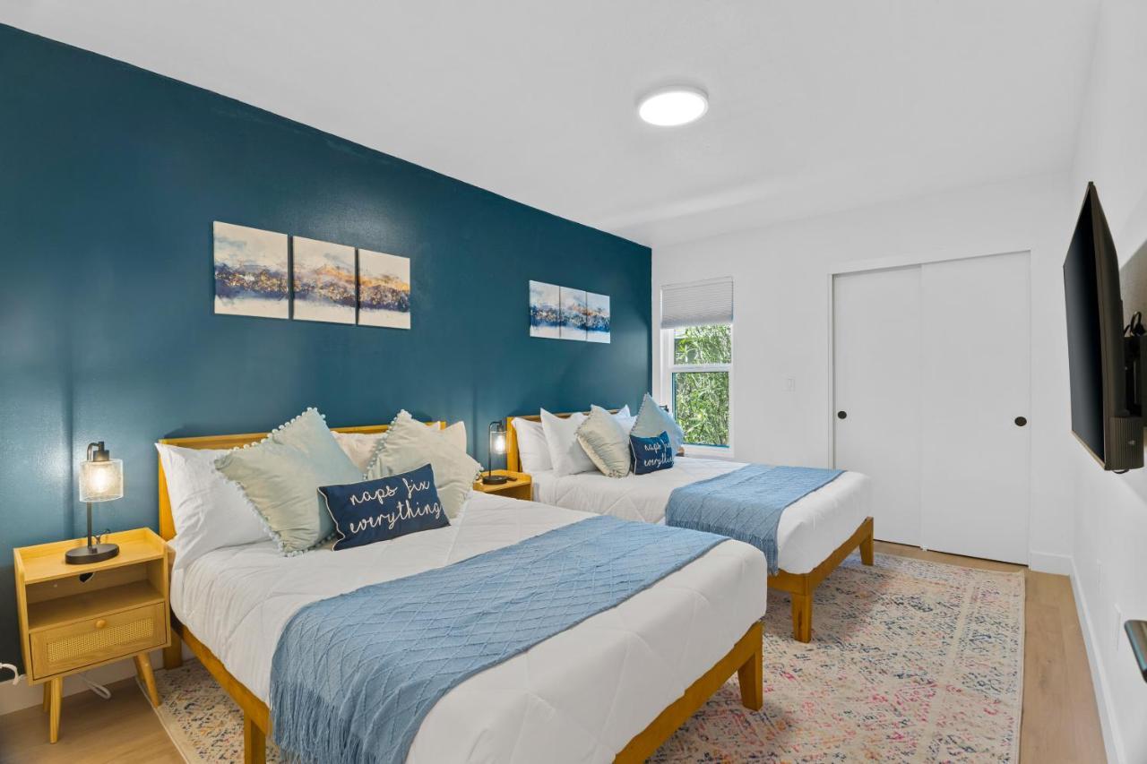Stylish Phoenix Townhome - Foosball Table, Laundry, Parking! Exteriör bild